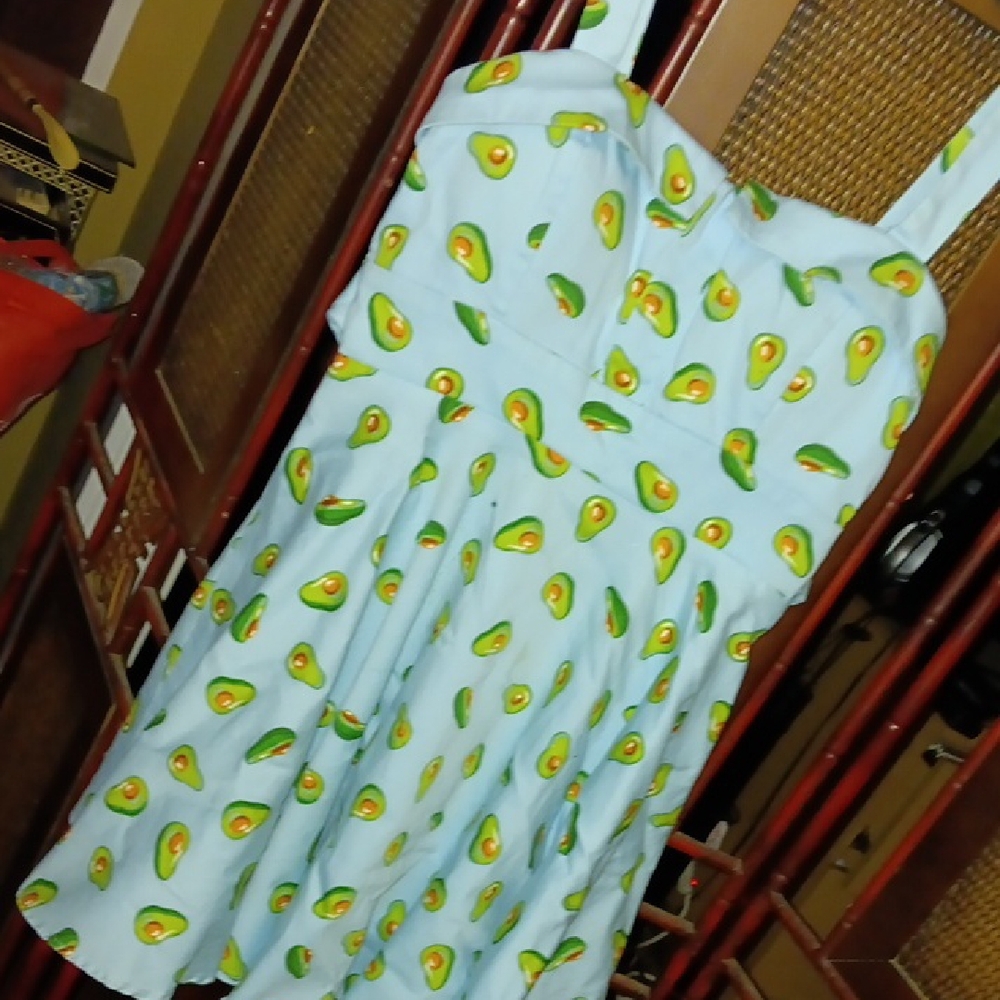 Avocado 🥑 print dress 👗